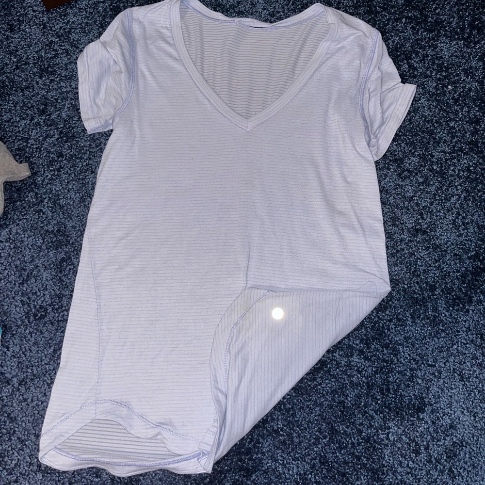 Size 4 Lululemon t-shirt Lightweight Powder blue